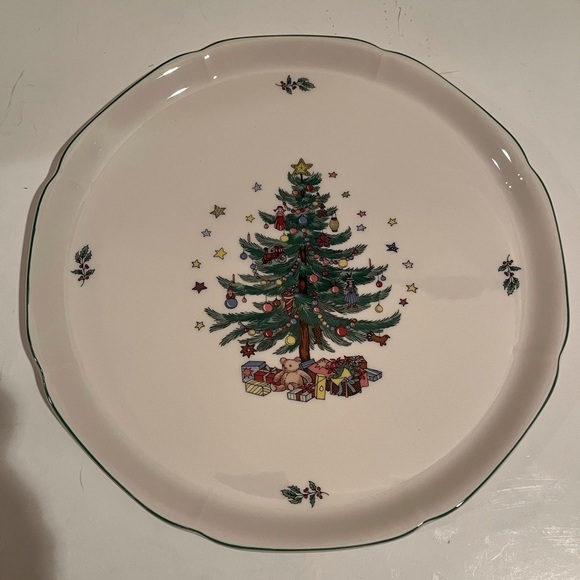 New Nikko Christmastime Hostess Plate with Server. Rare Find - Picture 2 of 10